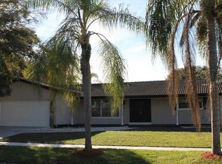 205 Laughing Gull Ln, Palm Harbor, FL 34683