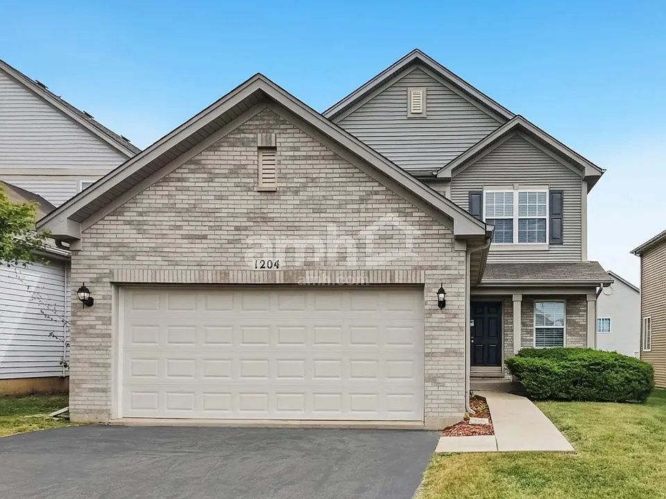 1204 Stonecrop Ln