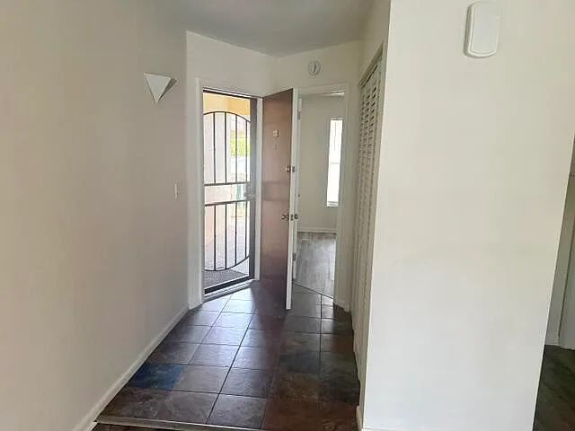 1 bed, 1.0 bath, 722 sqft, $1,675 — Photo 3