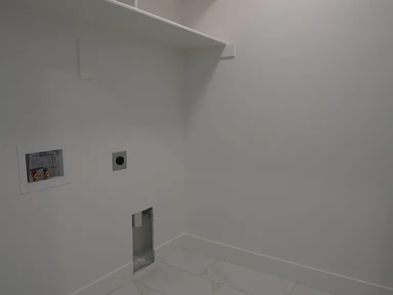 331 N Liberty Ave — Photo 14