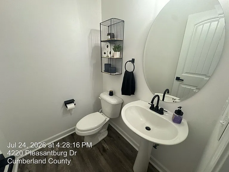 4220 Pleasantburg Dr — Photo 13