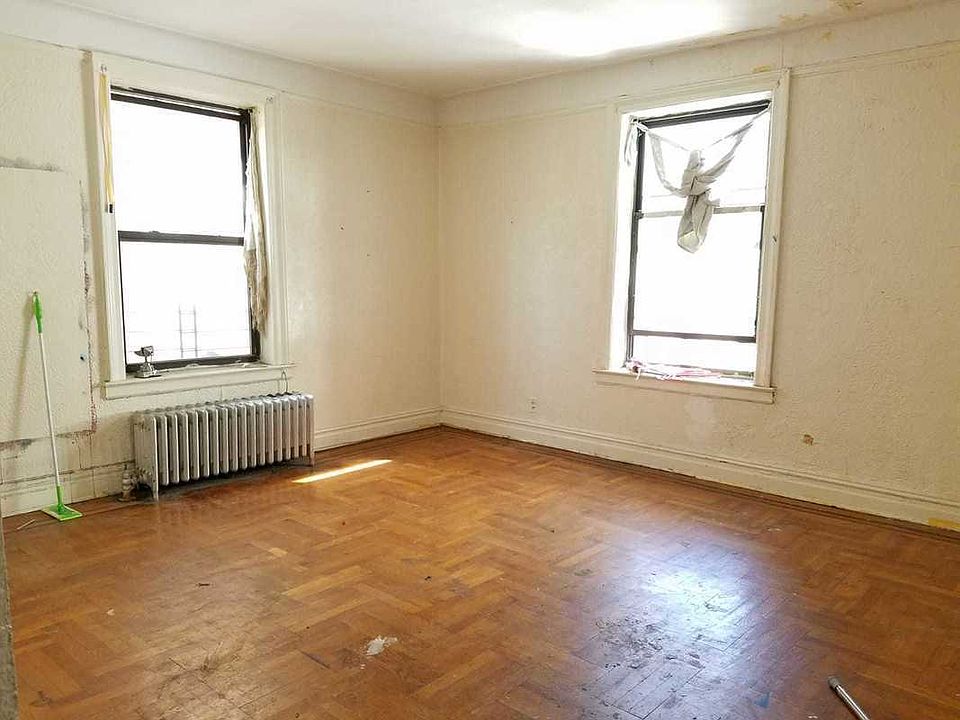 2nd image of 1820 Cortelyou Rd APT 3C