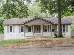 3233 Kingfisher Dr, Decatur, GA 30034
