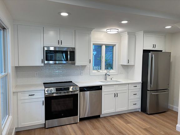2nd image of 123 Chesapeake Ave #2