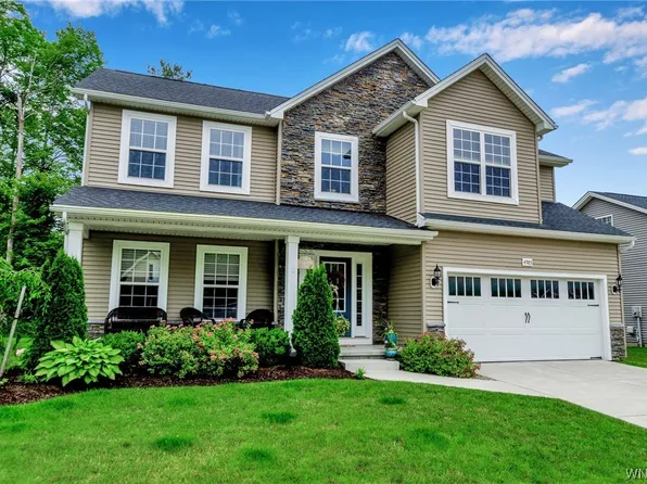 4985 Waterford Ln, Lancaster, NY 14086