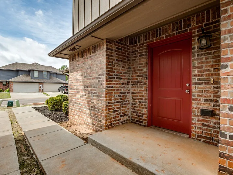 2149 Buena Vida Ln — Photo 3