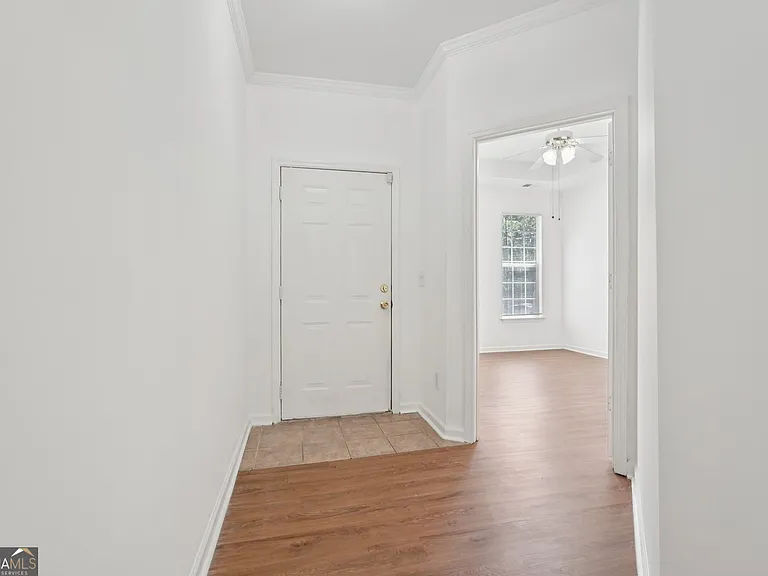 2596 Bates St SE — Photo 20