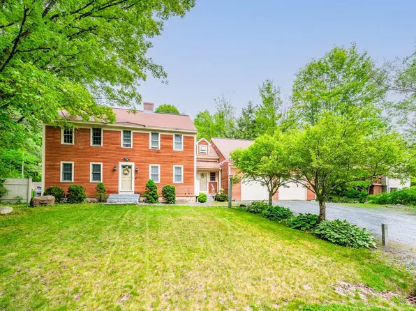 65 Barrett Road, New London, NH 03257