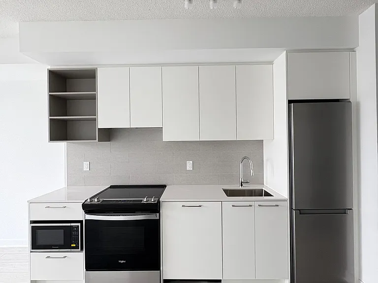 490 Malta Ave #1202 — Photo 5