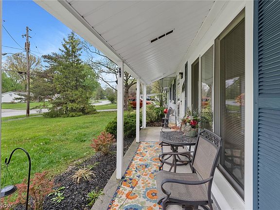 2nd image of 6419 Cambridge Park Dr