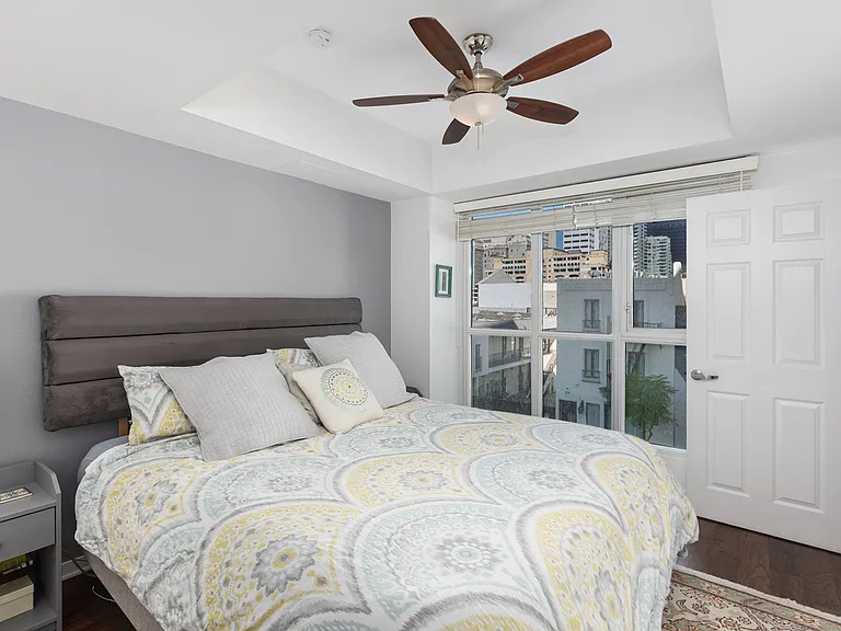 875 G St #302 — Photo 13