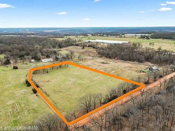 3rd image of 10912 Jaybird Rd