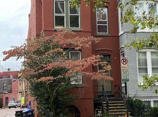1011 D St SE #2, Washington, DC 20003