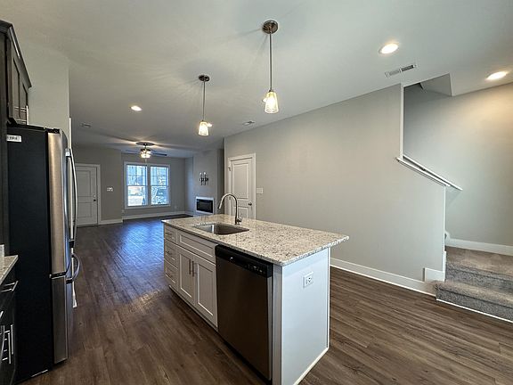 3rd image of 45 Cuddington Ln #1