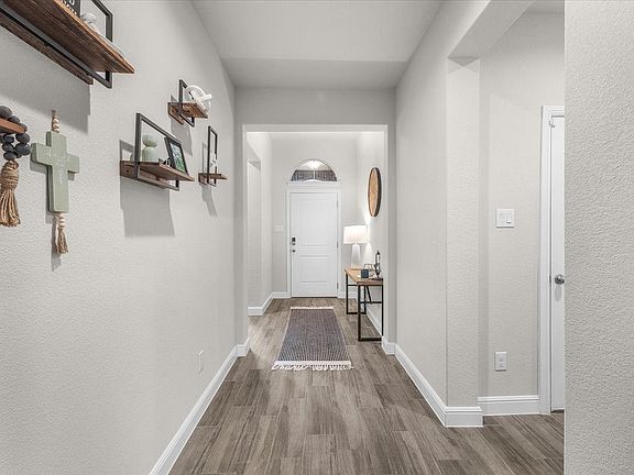 2nd image of 2405 Briscoe Ranch Dr