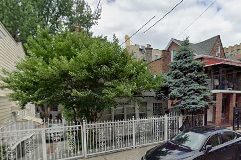1st image of 4041 Carpenter Ave #1