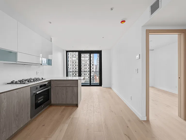 42-62 Hunter St #B9 — Photo 4