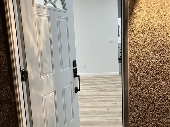 (undisclosed Address), Fallbrook, CA 92028