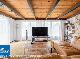 1305 W Walnut Ave, Lompoc, CA 93436