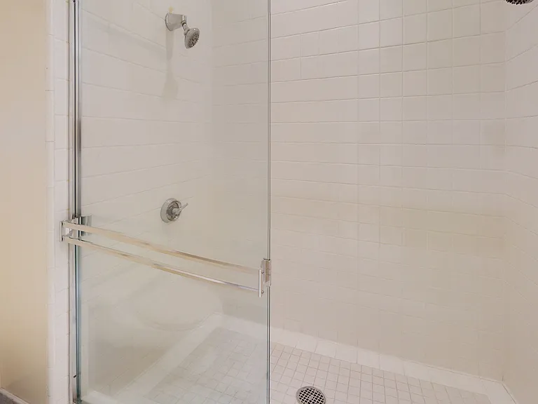 215 Upper Ter — Photo 24