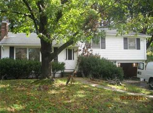 20 Mayfield St, Smithfield, RI 02828