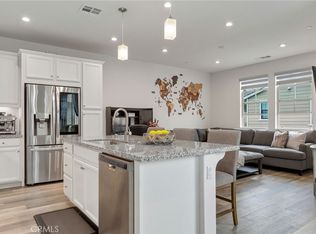 148 Natal Rd, Mission Viejo, CA 92694