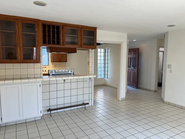 666 Coronado Ave #668, Long Beach, CA 90814