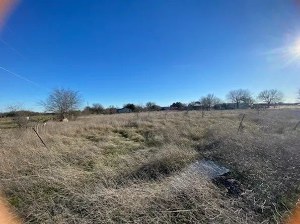 1268 S Agnes Wills Rd, Bruceville Eddy, TX 76630