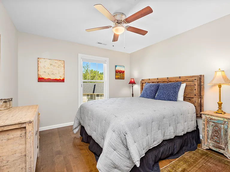 409 Little Sycamore Ln — Photo 18
