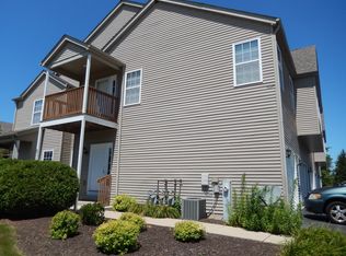 511 Stonegate Dr #0, Sycamore, IL 60178