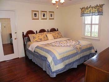 5th image of 952 Pebblebrook Dr