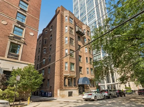 20 E Goethe St APT 206, Chicago, IL 60610