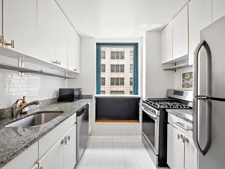 1 Irving Pl #G7H — Photo 4