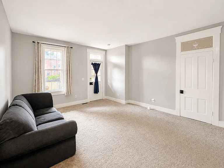 210 E Main St #2B — Photo 11