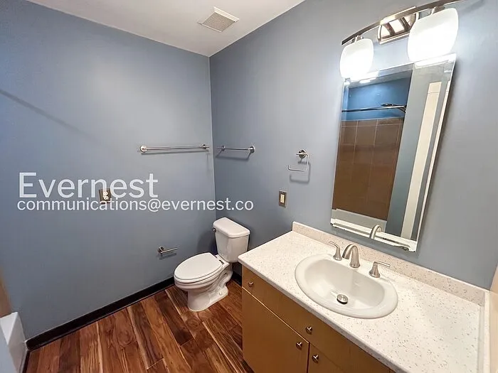 807 18th Ave #107 — Photo 5