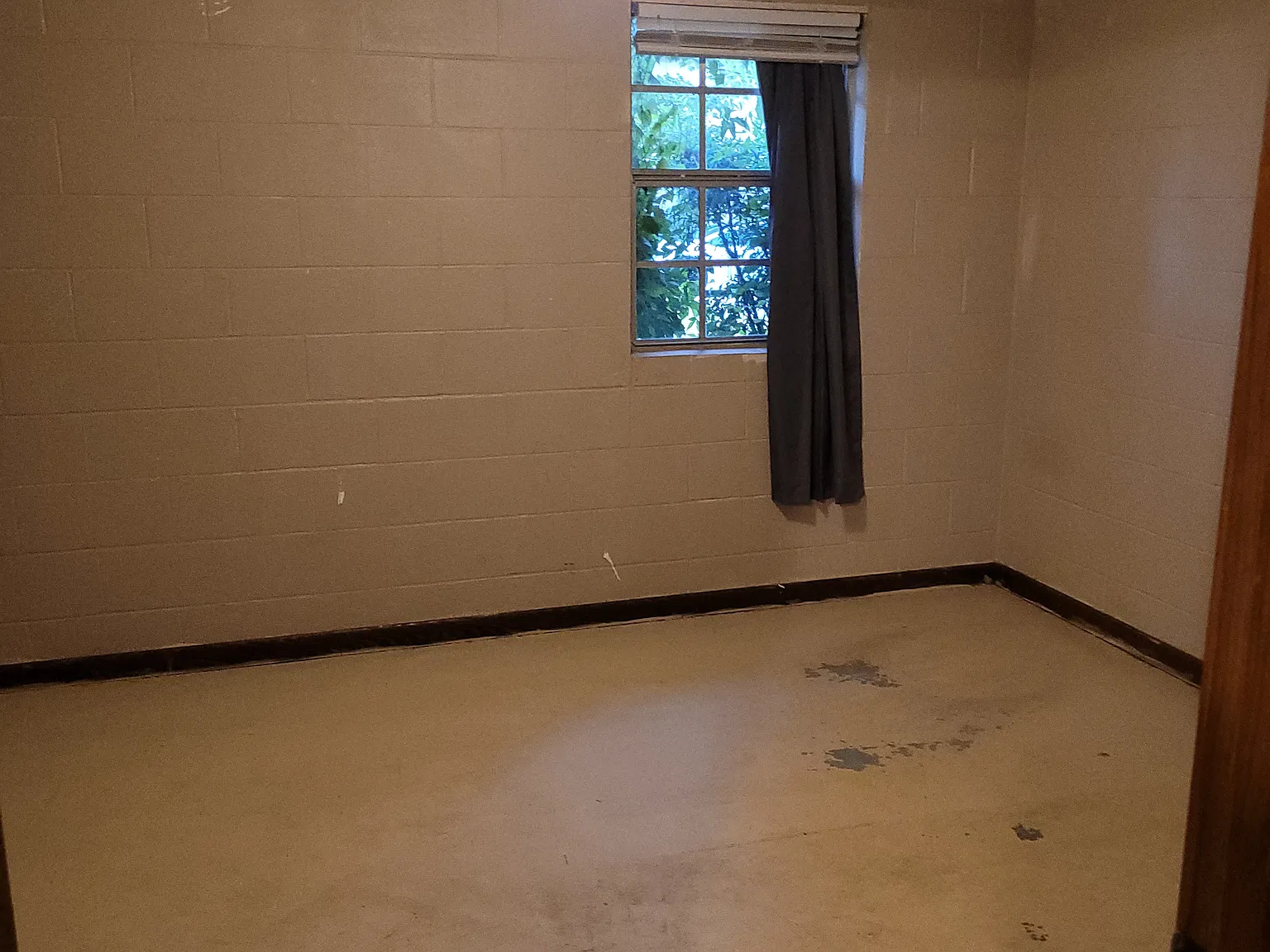3 bed, $1,000 — Photo 3