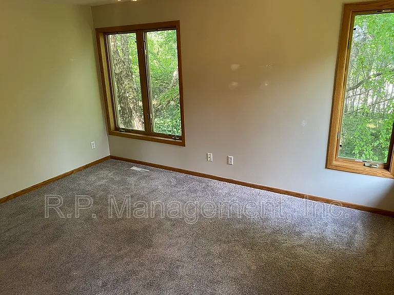 4626 Linnea Ln — Photo 28