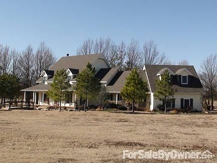 front of house
						:
						faces southeast