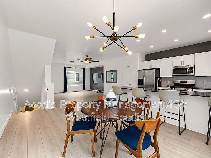 14720 S Rising Star Way