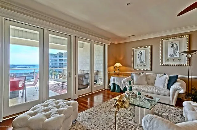 915 Shoreline Dr W #132 — Photo 5