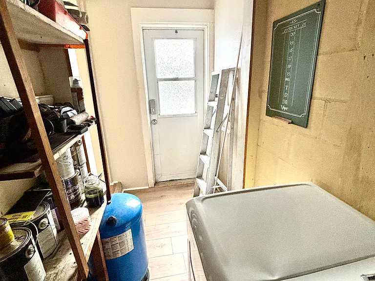 86 Maple Ave — Photo 15