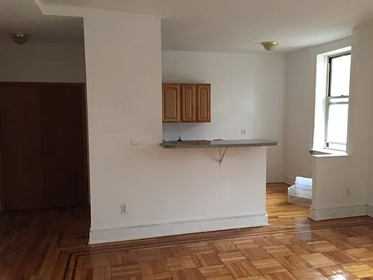 Rented by Lang Realty LLC | media 10