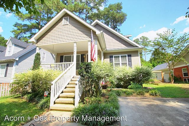1st image of 3207 Oxford Dr