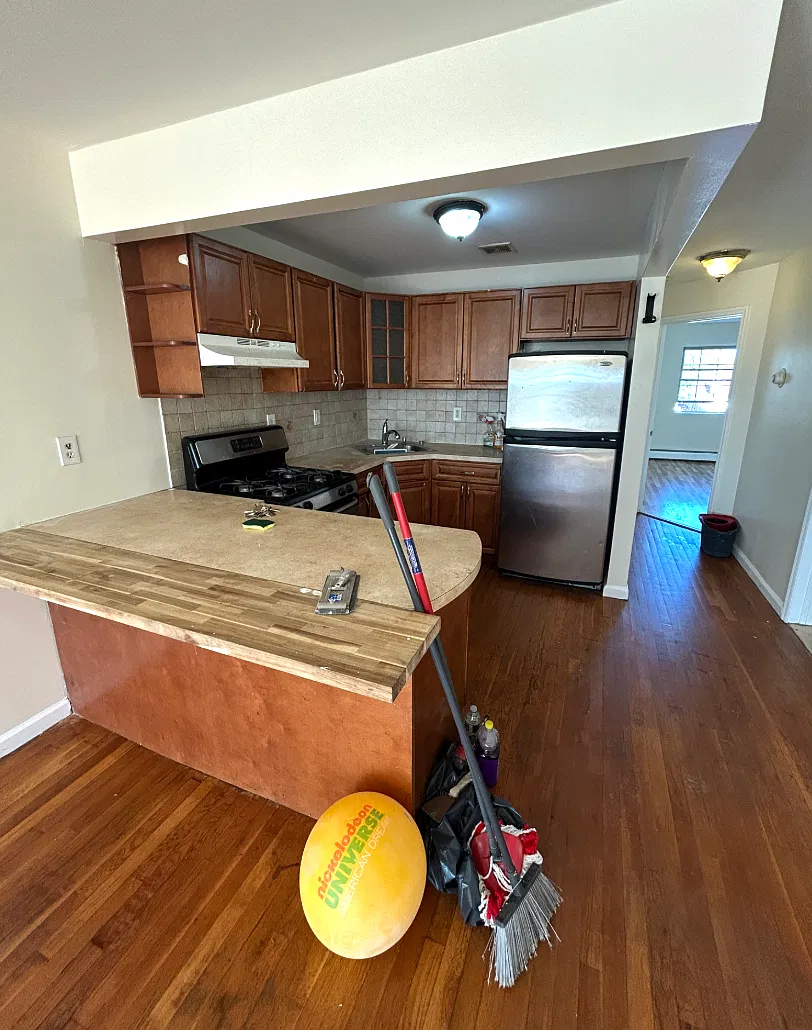 785 Fountain Avenue — Photo 4