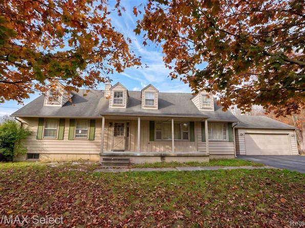 7241 Neff Rd, Mount Morris, MI 48458