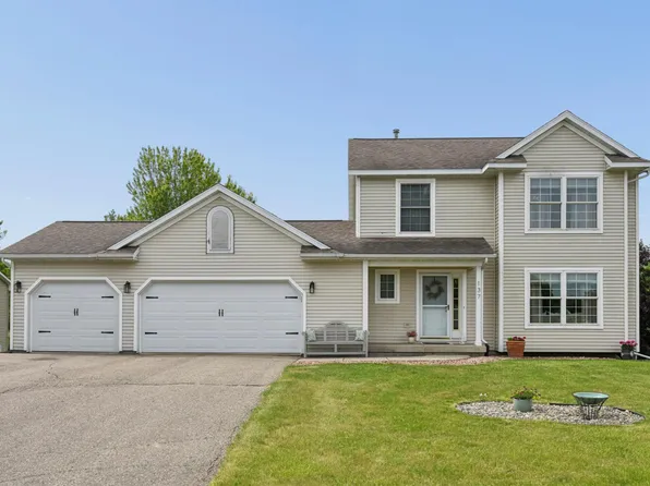137 Kruger Ln, Ellsworth, WI 54011
