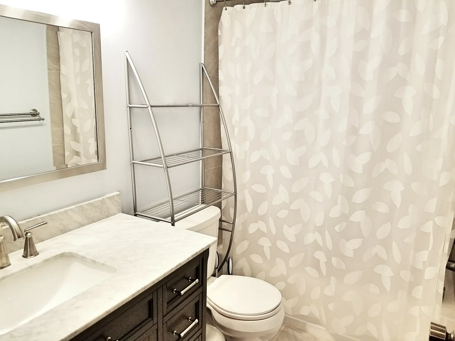 3 bed, 1306 sqft, $2,845 — Photo 4