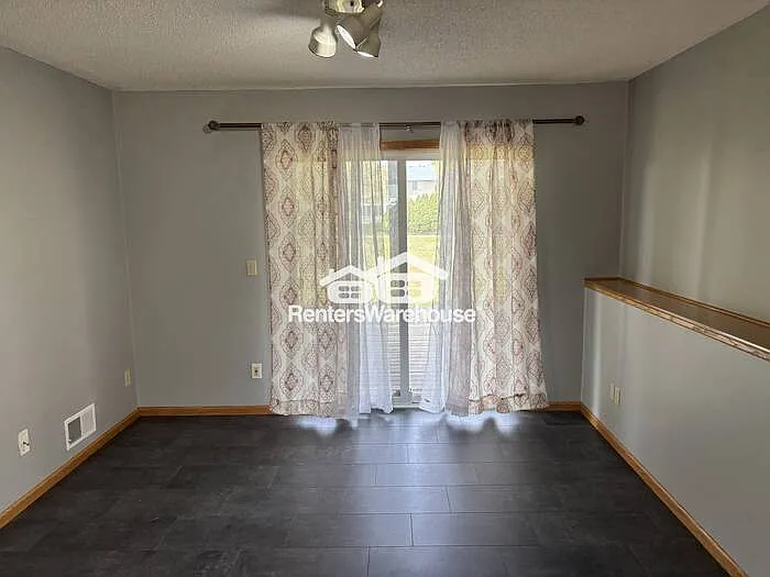 329 Alexander Ct — Photo 19