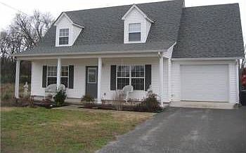 1st image of 102 Lorien Cir