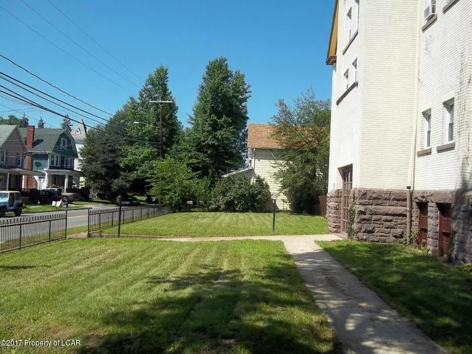 89 Carey Ave #3